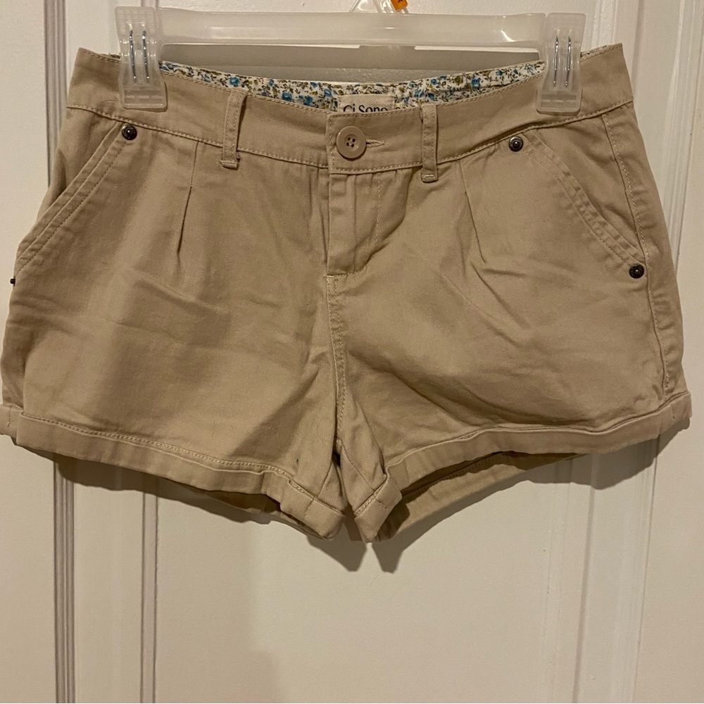 Short Shorts Ci Sono beige with rolled hem